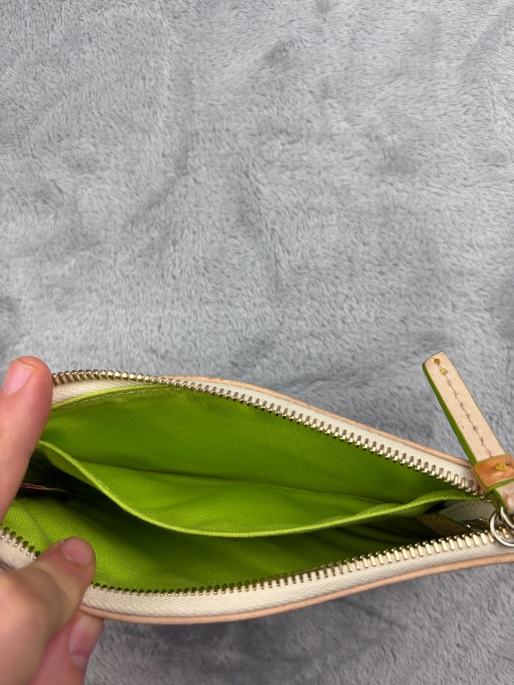 Disney Dooney & Bourke Peter Pan Tinker Bell Half Marathon Wristlet VERY RARE - Picture 7 of 9